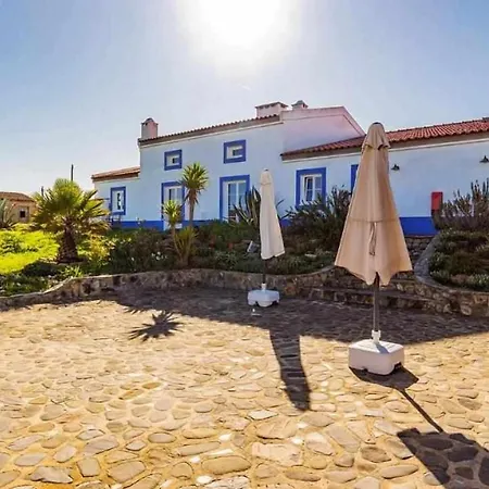 Casa Presente Konukevi