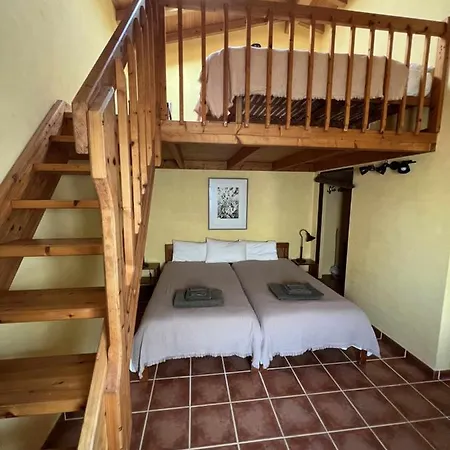 Casa Presente Konukevi *